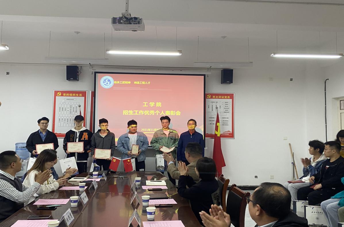 说明: 0894c662fbb51008d543c3f5b8b5259