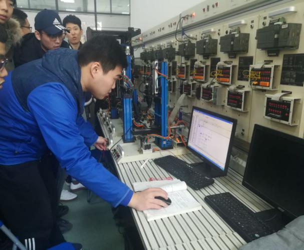 31B7C76069A706710B395966E22AC5C0