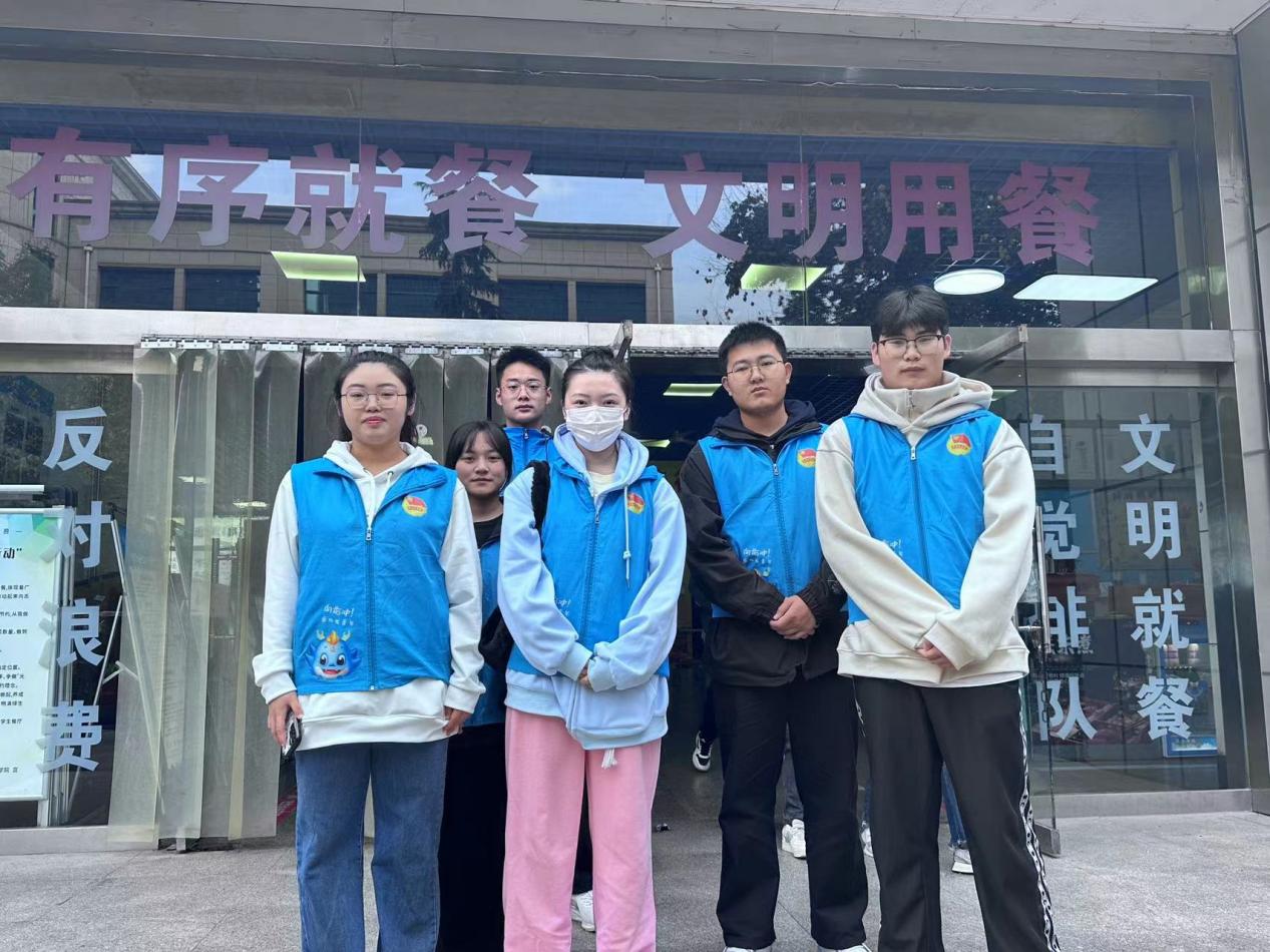 b670fa4dfa0d8b9d7ed4469751ece11