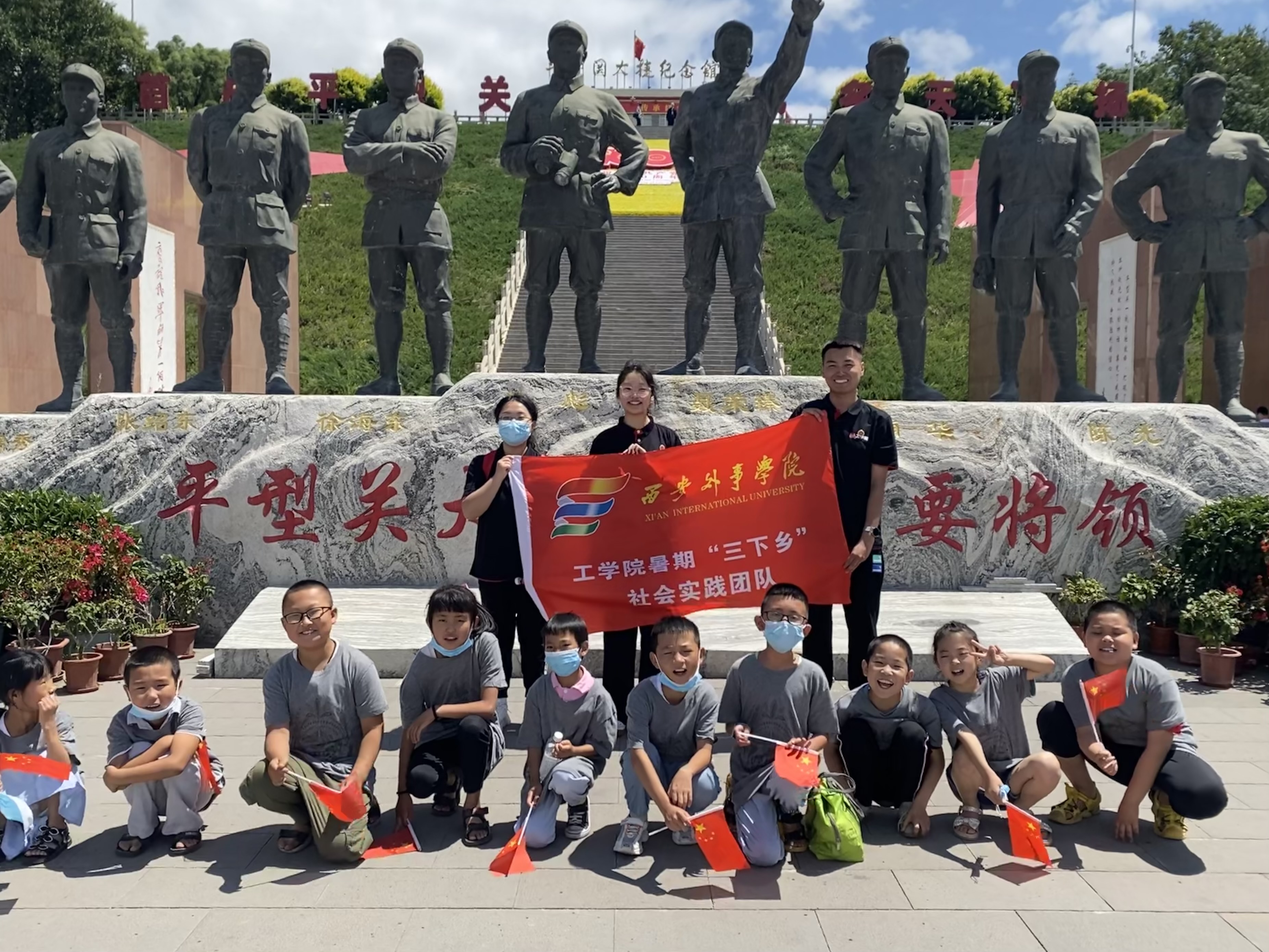 75A1D3C2209EBCF8E7D5AAC28A6EAF28