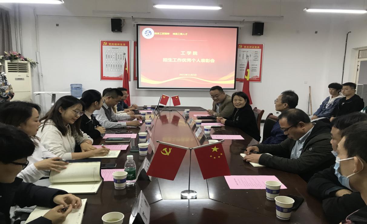 说明: D41BACFFAE15BA494DD426ACA8594D79