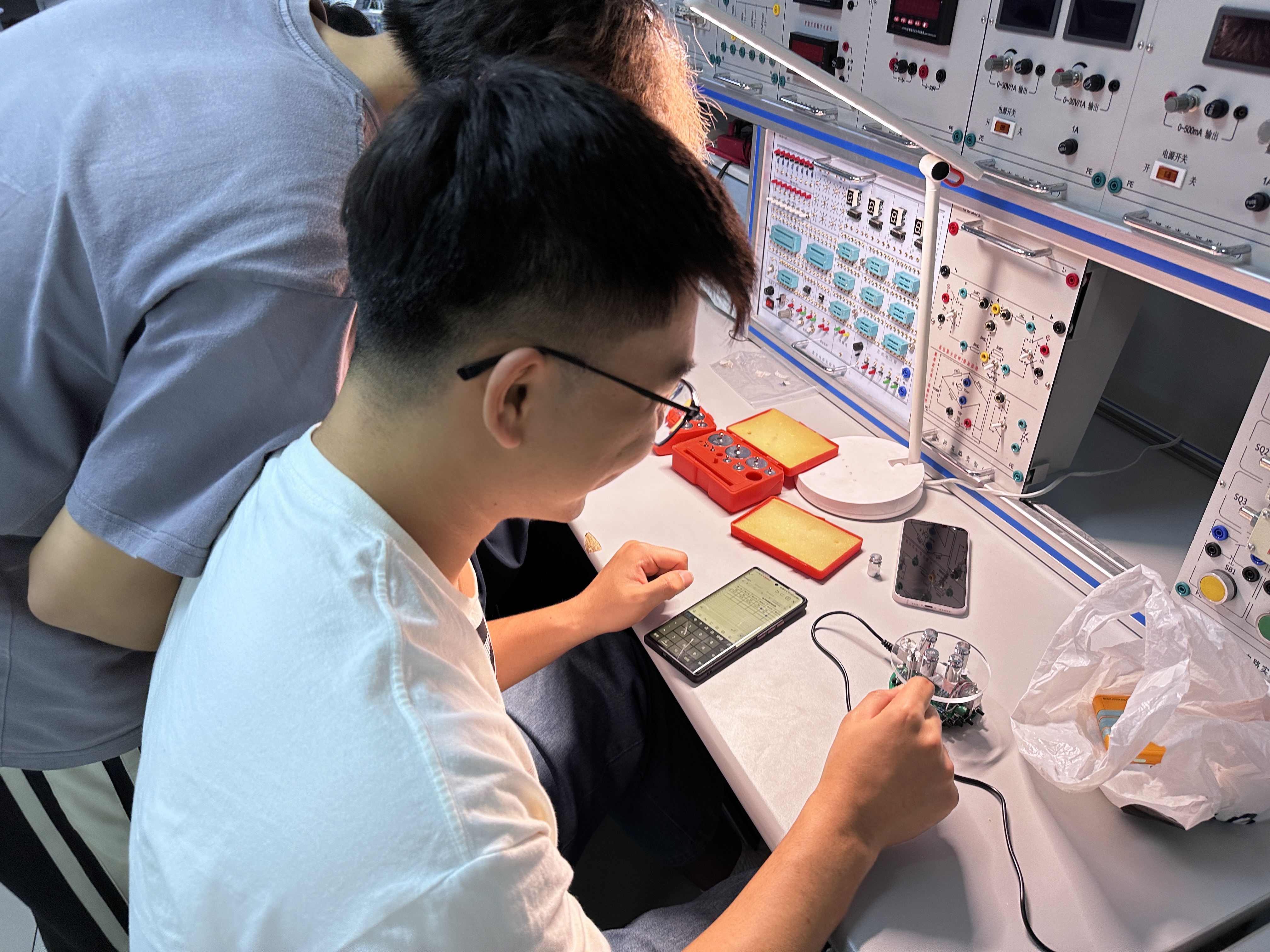 7d69538ddee6f8ded06a61b2bf3a119