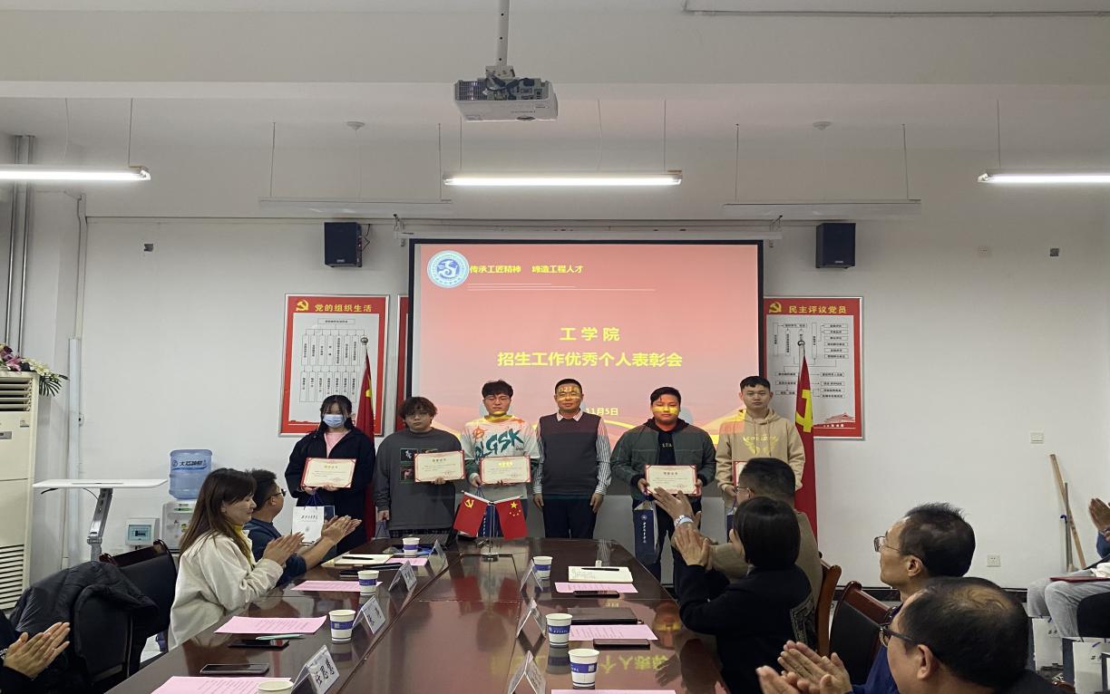 说明: 6c46418018e8732ede457719476c3c9